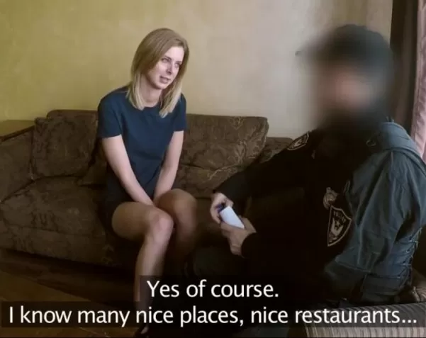 В первый раз уговорил жену на мжм в бане с другом (Домашнее видео) | Русское | Жены
