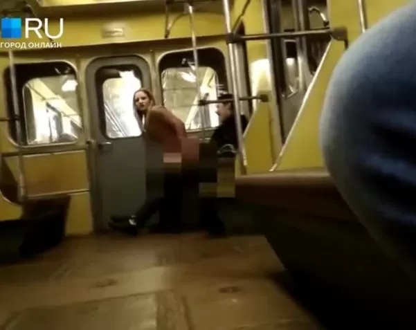 Японское порно видео ебут в метро